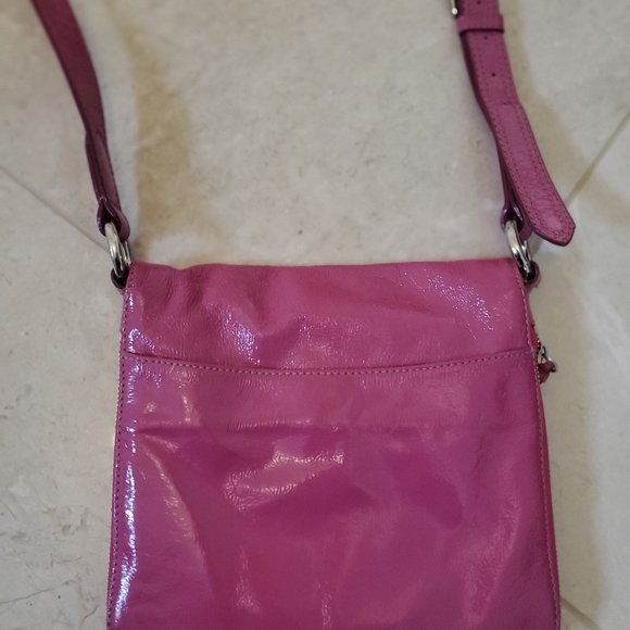 COLE HAAN FLAP PATENT RASPBERRY CROSSBODY / MESSENGER - Picture 5 of 15